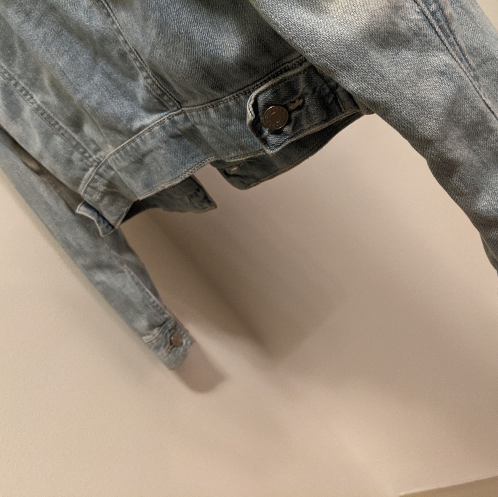 Jean Jacket - Picture 3 of 7